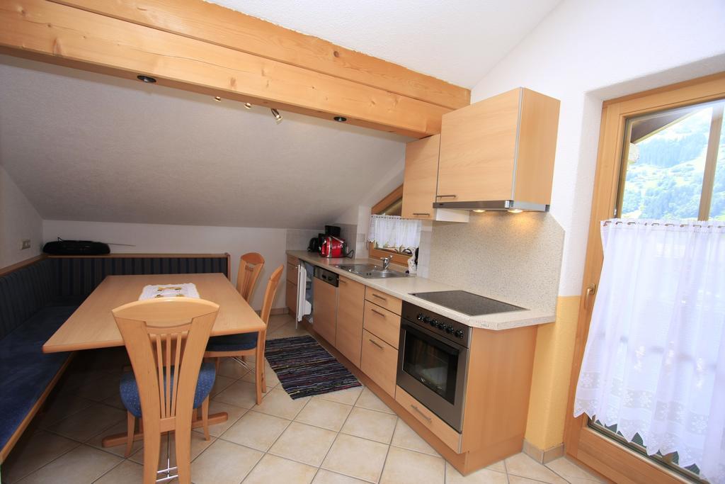 Ferienhaus Hoellwarth Штумм Номер фото