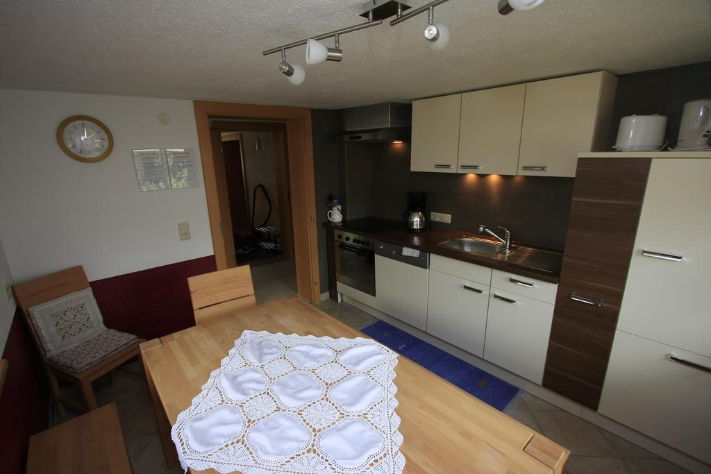 Ferienhaus Hoellwarth Штумм Номер фото