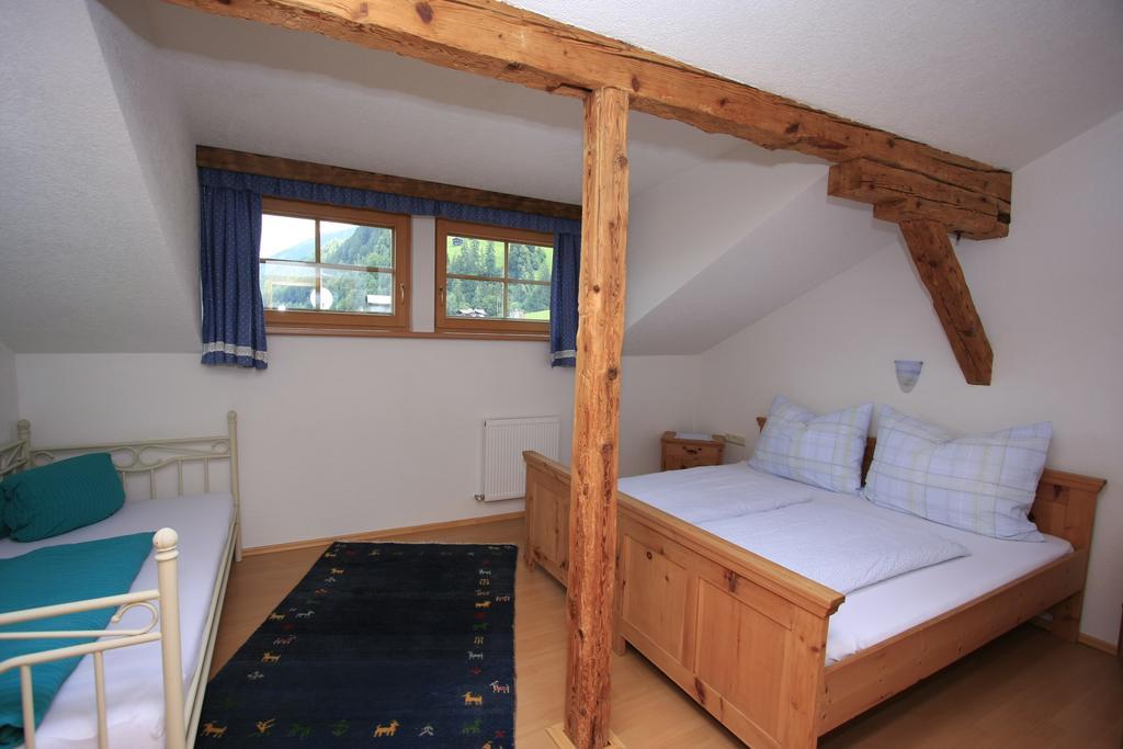 Ferienhaus Hoellwarth Штумм Номер фото